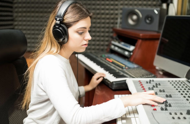 a producer mixing music using artificial intelligence